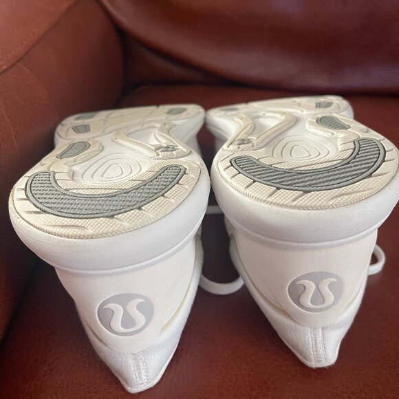 Lululemon Chargefeel Workout Low Top Women's White Sneakers Size: 7.5 - Picture 16 of 16